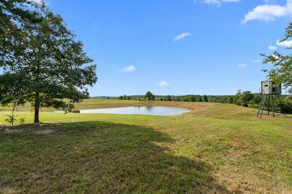 6065 Spencer Rd, Nunnelly, TN 37137