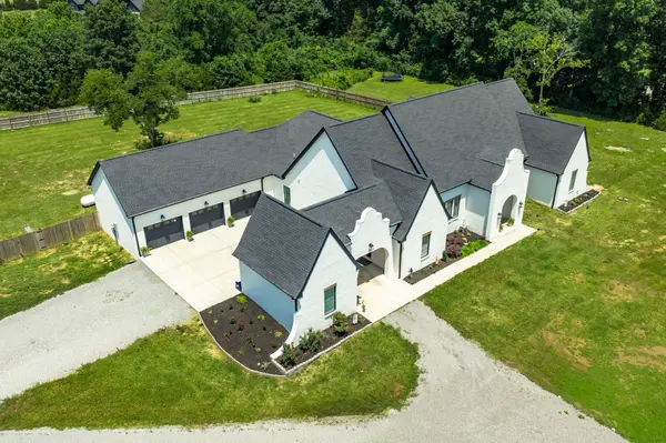 4035 Christiana Hoovers Gap Rd, Christiana, TN 37037