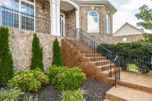 2054 Katherine Dr, Goodlettsville, TN 37072