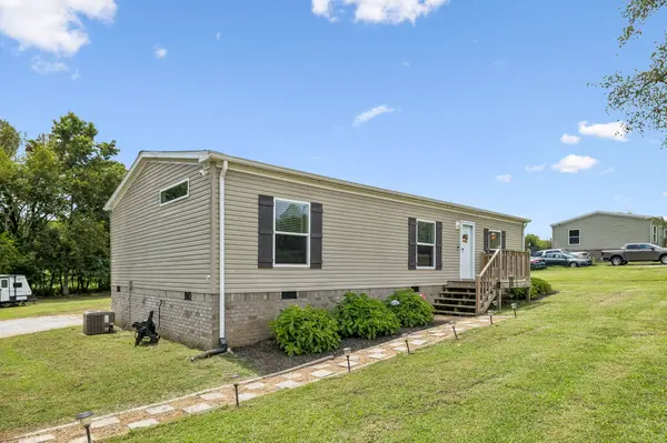 67 Duncan Rd, Hartsville, TN 37074