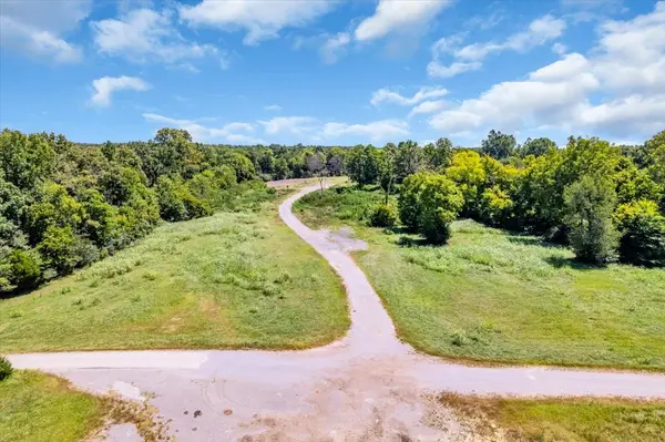 1515 Wilson Ave, Tullahoma, TN 37388