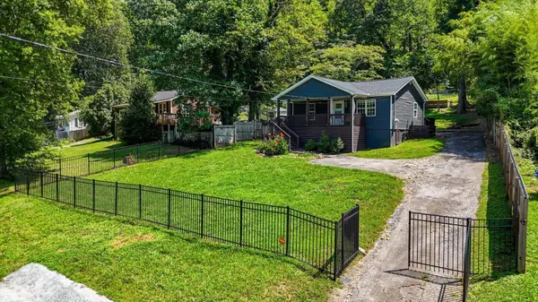 700 Runyan Drive, Chattanooga, TN 37405