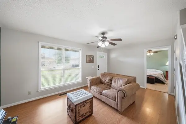 3043 Easy Goer Ln, Greenbrier, TN 37073