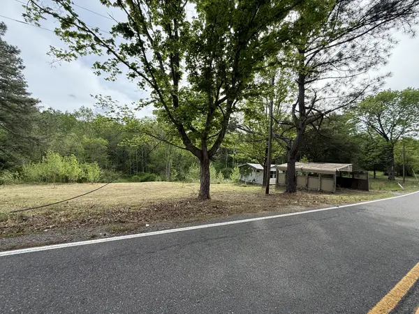 225 Attaway Rd #N, Clarksville, TN 37040