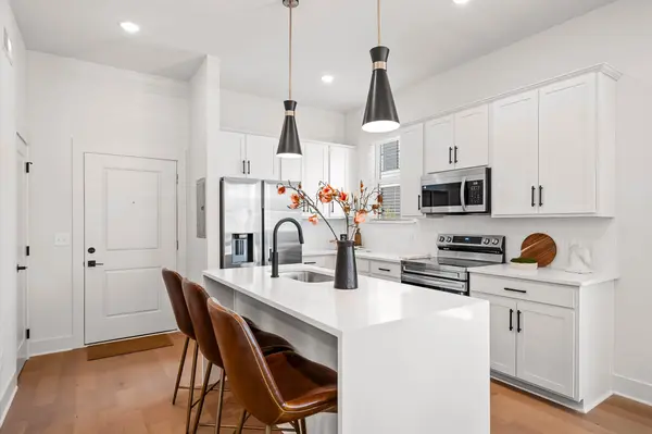 1776 S Watkins Street #403, Chattanooga, TN 37404