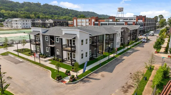 1792 S Watkins Street #305, Chattanooga, TN 37404