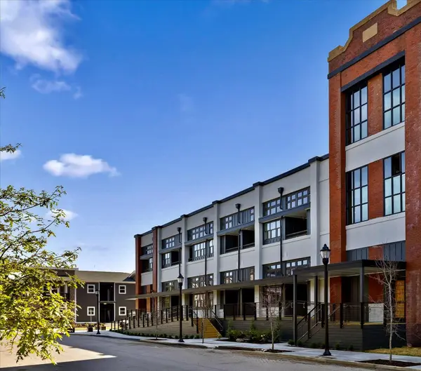 2424 E 18th Street, Chattanooga, TN 37404