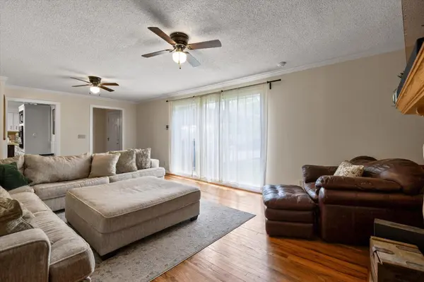 505 Thomas Drive, Rossville, GA 30741
