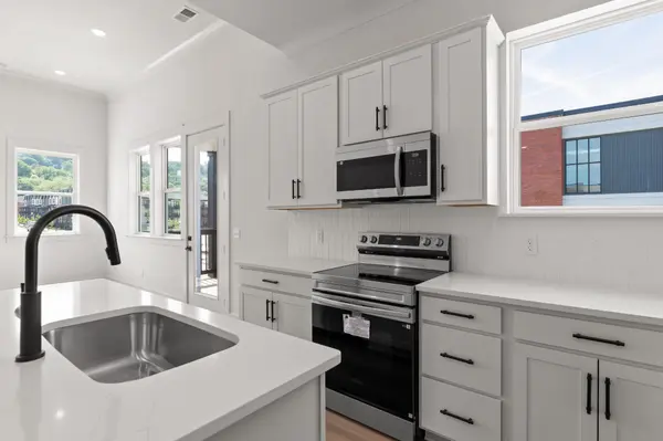 1776 S Watkins Street #104, Chattanooga, TN 37404