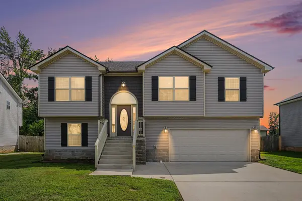 805 Rushing Dr, Clarksville, TN 37042
