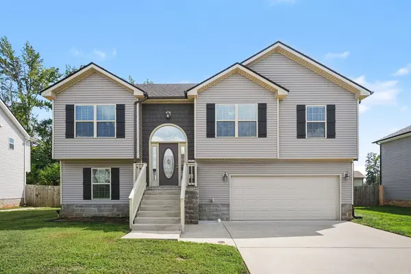 805 Rushing Dr, Clarksville, TN 37042