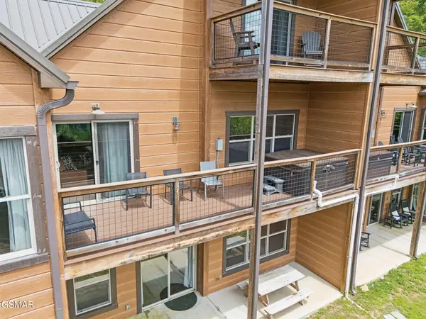4228 Wears Valley Road, Sevierville, TN 37862