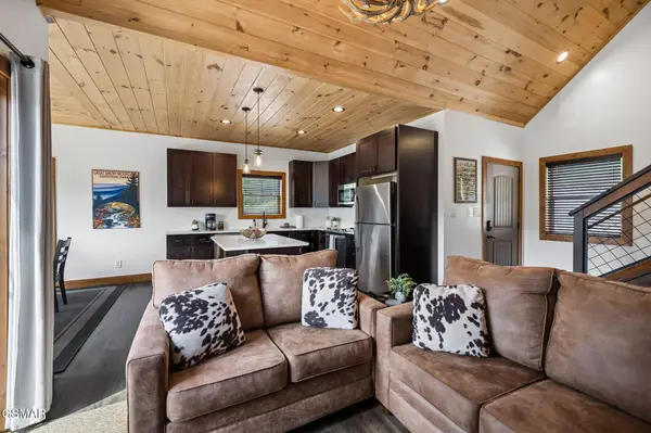 4228 Wears Valley Road, Sevierville, TN 37862