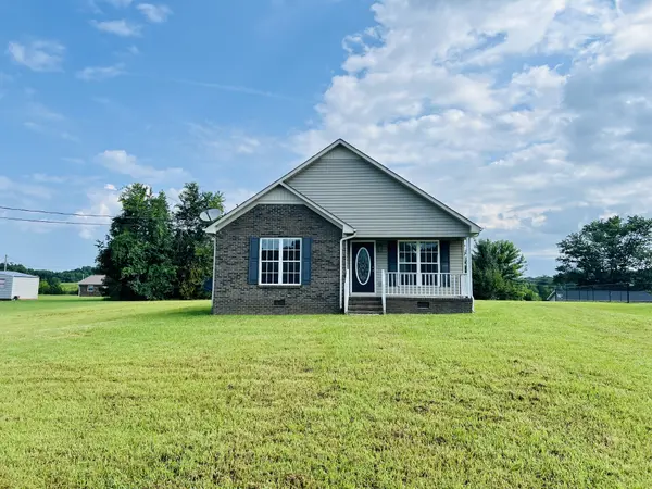 10 Crockett Dr, Fayetteville, TN 37334