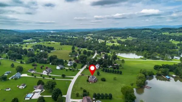 662 River Rd, Kingston, TN 37763