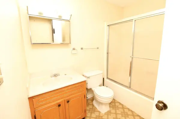 106 Koffman Dr #B8, Hopkinsville, KY 42240