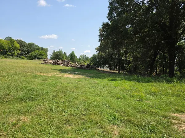 100 Thomas Road, Fort Oglethorpe, GA 30742