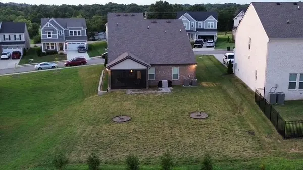 1806 Ableson Way, Columbia, TN 38401
