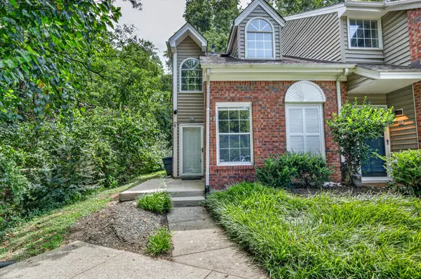 440 English Ivy Dr, Nashville, TN 37211