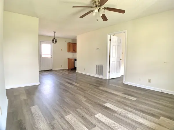 1003 Poppy Seed Dr, Oak Grove, KY 42262