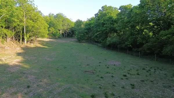 1820 New Highway 7, Columbia, TN 38401