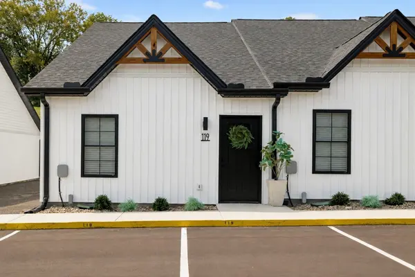 125 Deer Valley Drive E, Gordonsville, TN 38563