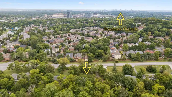 1511 Harding Pl, Nashville, TN 37215