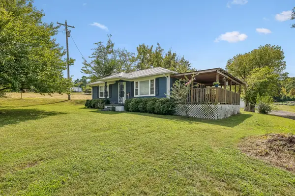 8315 Old Highway 52, Westmoreland, TN 37186