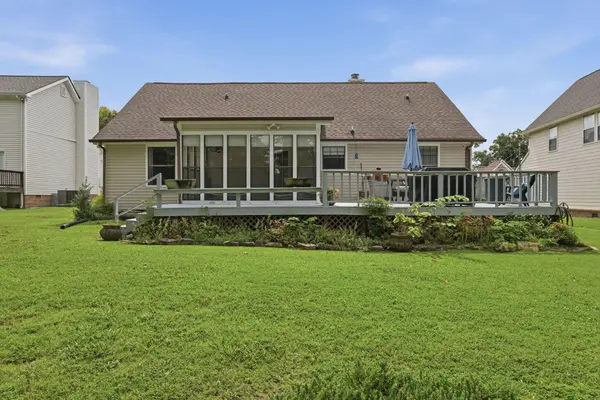 2411 Charleston Square, Chattanooga, TN 37421