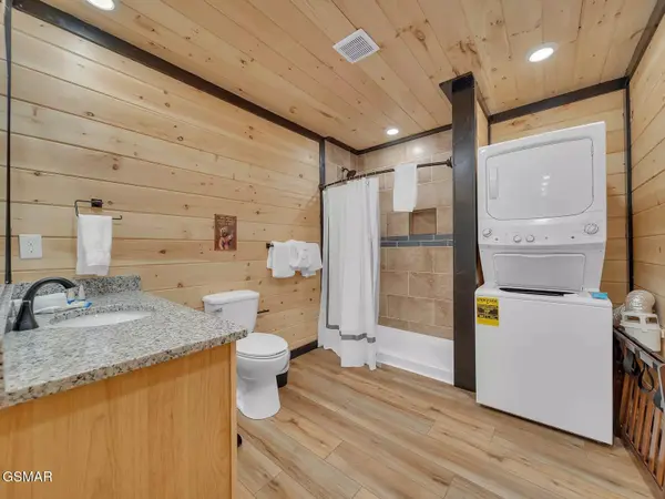 615 Lethco Way, Pigeon Forge, TN 37863