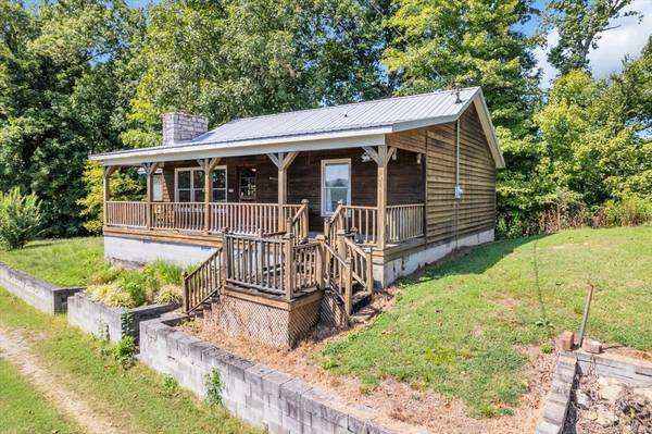7383 Dale Ridge Rd, Lancaster, TN 38569