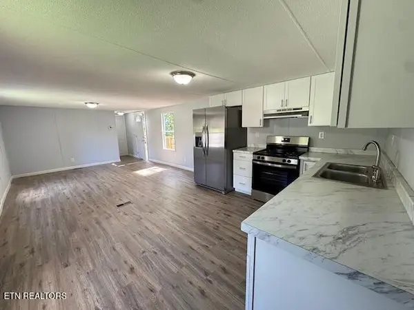 840 Kerr St, Dandridge, TN 37725