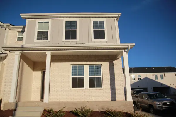204 Douglas Bend Rd #205, Gallatin, TN 37066