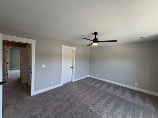 504 Jonathan Wade Cir, Clarksville, TN 37043
