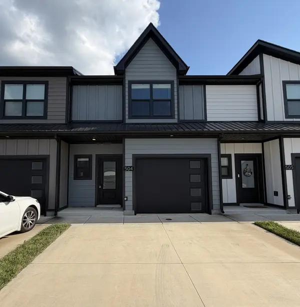 504 Jonathan Wade Cir, Clarksville, TN 37043