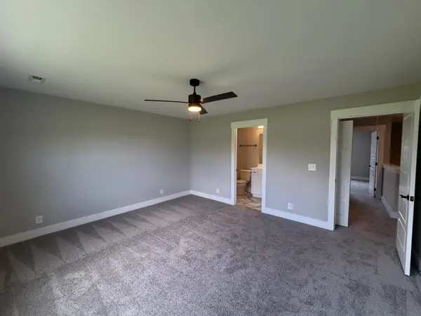 504 Jonathan Wade Cir, Clarksville, TN 37043