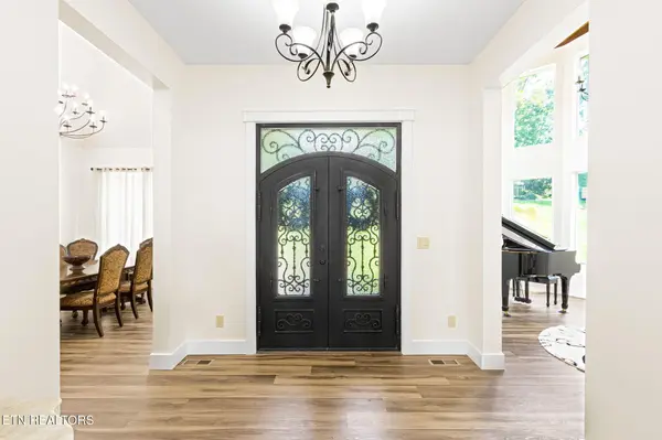 1005 Enchanted Drive, Dandridge, TN 37725