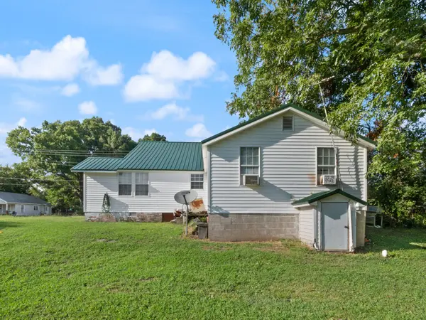 122 Church St, Martin, TN 38237