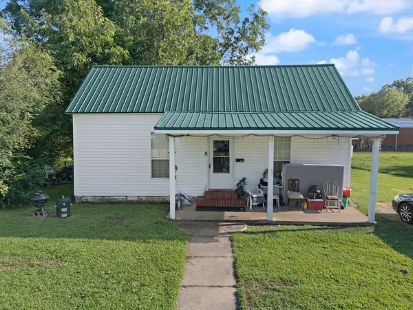 122 Church St, Martin, TN 38237