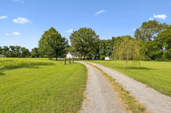 912 River Barfield Rd, Murfreesboro, TN 37128