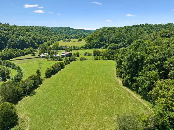 3025 Knob Creek Rd, Columbia, TN 38401