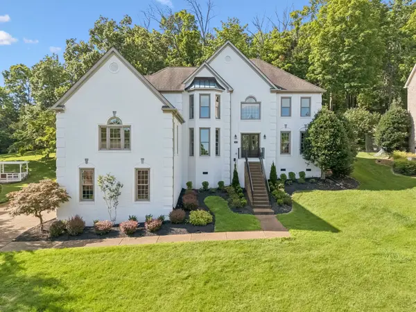 9442 Foothills Dr, Brentwood, TN 37027