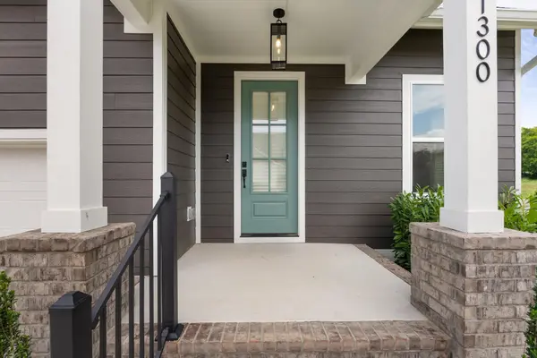 1308 Alderwood Pass, Nashville, TN 37207