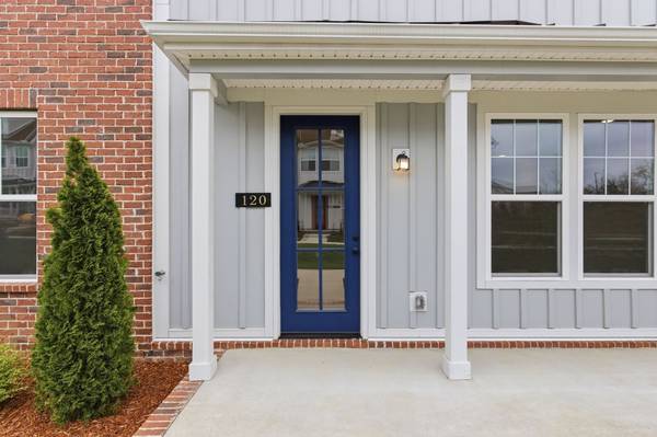 120 Valentine Aly, Nashville, TN 37218