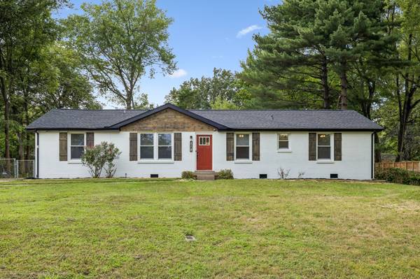219 Morningside Dr, Clarksville, TN 37042