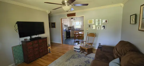 330 Westwood Ln, Estill Springs, TN 37330
