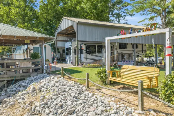 440 Gumdale Cv, Decaturville, TN 38329