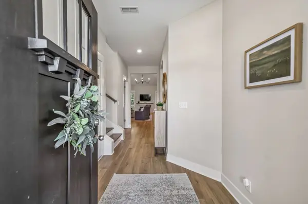 2329 Fig Dr, Murfreesboro, TN 37127