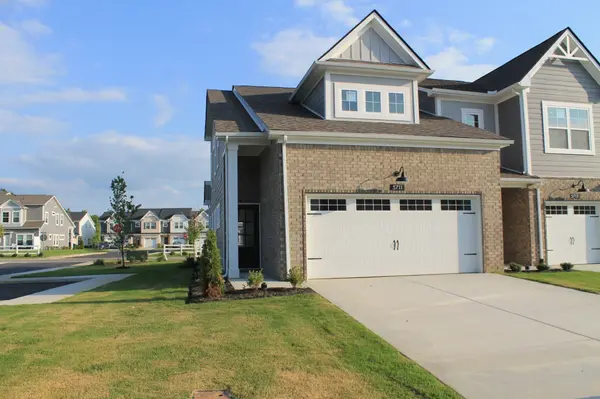 5711 Cloverwood Dr, Rockvale, TN 37153