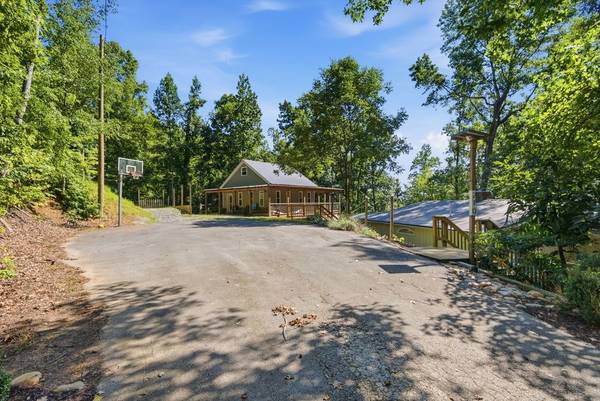 210 Sunset Ct, Spring City, TN 37381